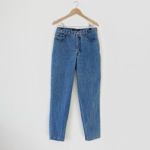 Vintage 90s Club Monaco High Rise Tapered Leg Mom Jeans (Made in Canada)